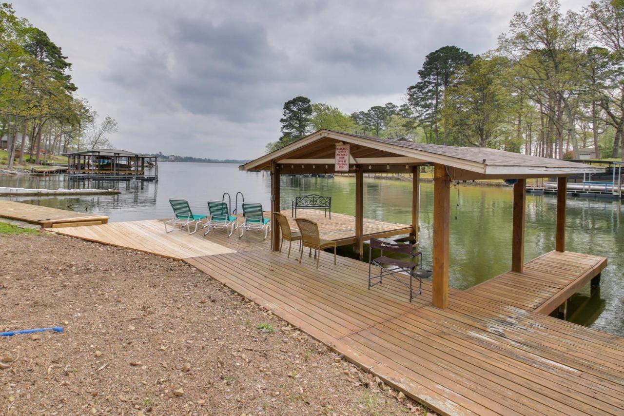 Cozy Lake Cabin With Dock In Hot Springs Natl Park Βίλα Lake Hamilton Εξωτερικό φωτογραφία