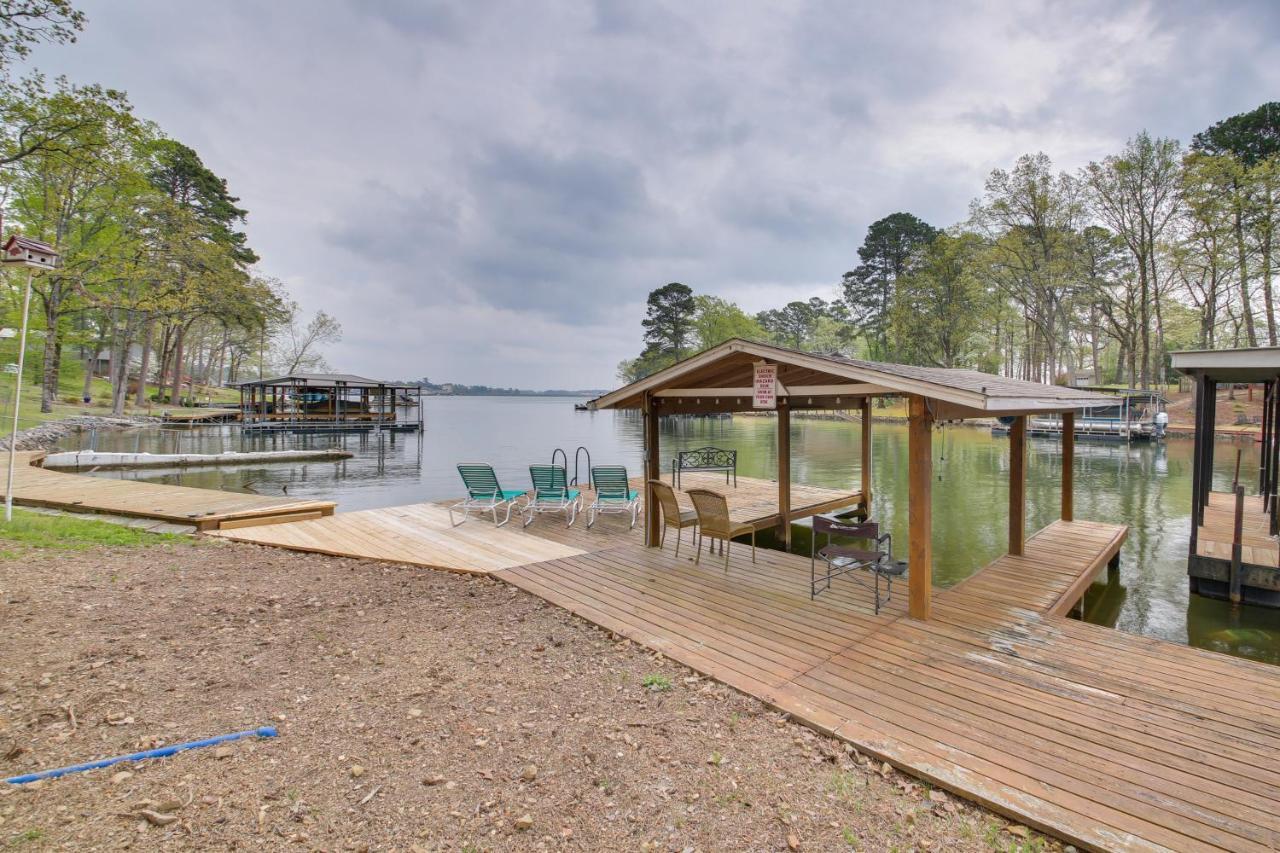 Cozy Lake Cabin With Dock In Hot Springs Natl Park Βίλα Lake Hamilton Εξωτερικό φωτογραφία